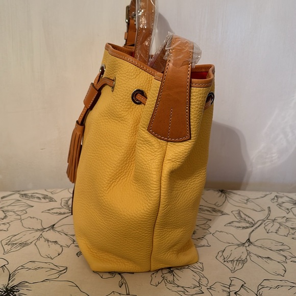 Handbag - Picture 4 of 10